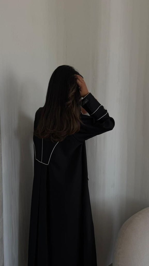 عبايه رقِةَ