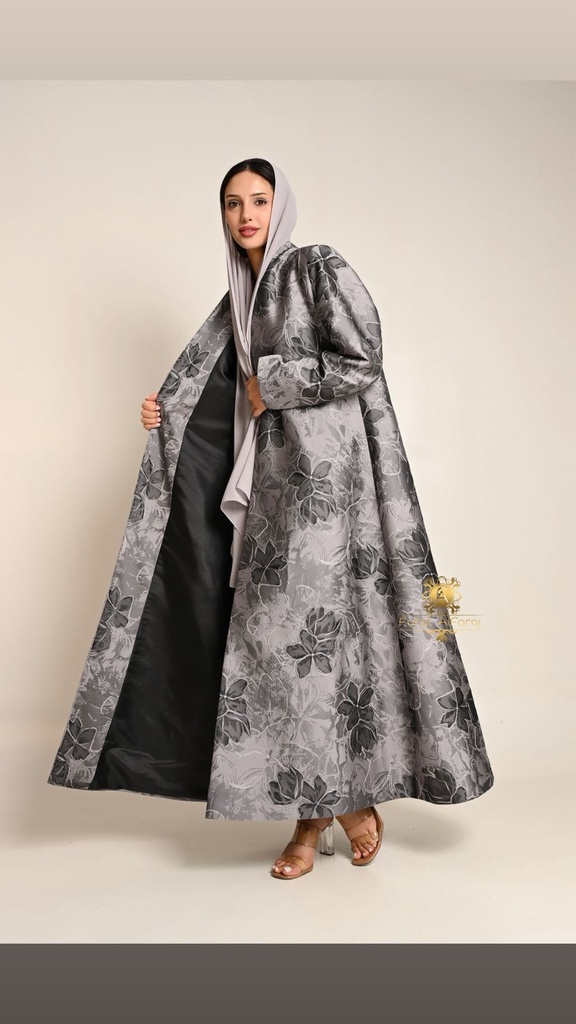 عباية فاخرة بنقشة زهور رمادية