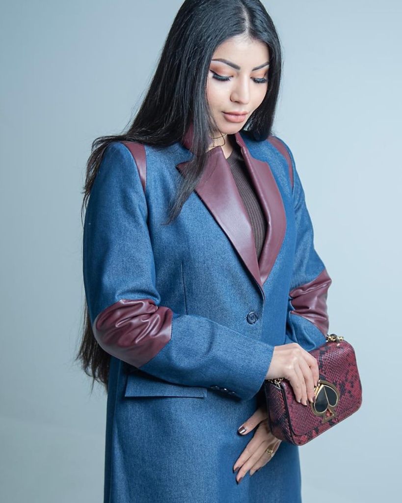 حزراء بليزر