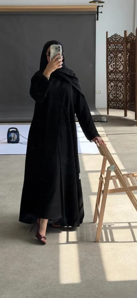 إميليا - بساطة راقية بخامة كريب سيراميك (50)