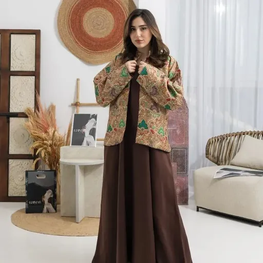  العباءة التقليدية والجاكيت العصري بنقوشه الفنية (52, S)