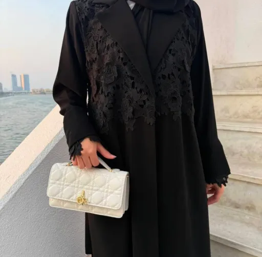 عباية عُلا (52, S, دوام)