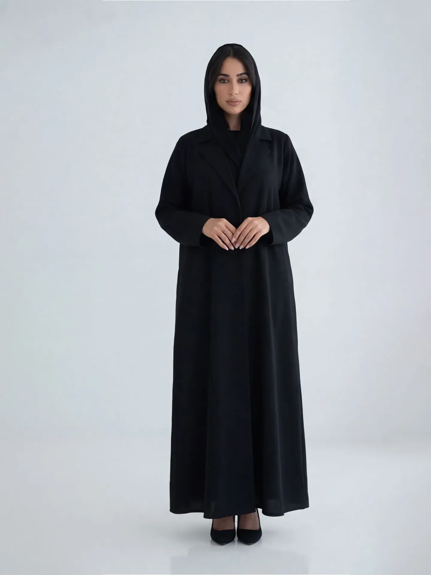 العباية السوداء الرائعة