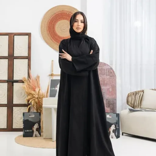 سواد الليل وهدوء النقوش الهندسية